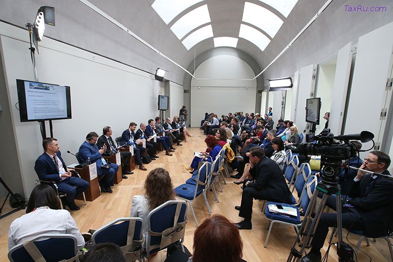 Круглый стол