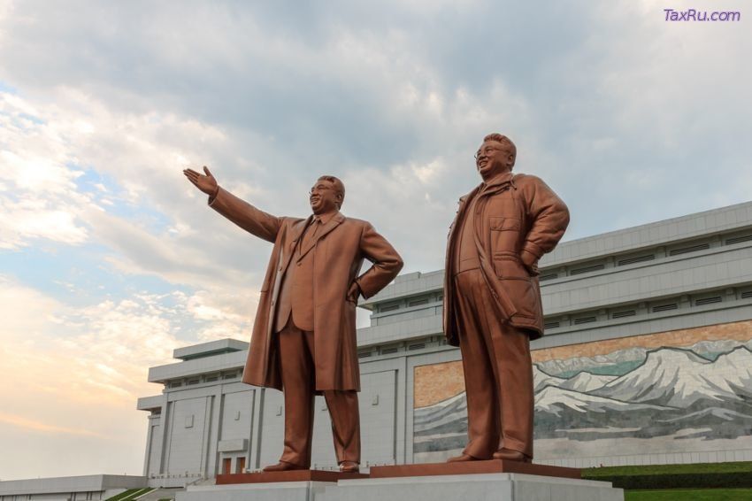 Памятник КНДР