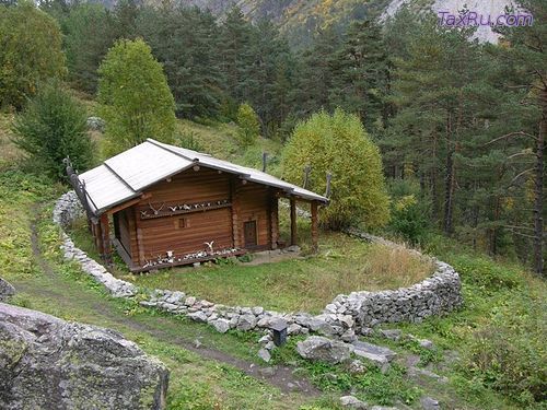 4. Святилище Реком в Цейском ущелье