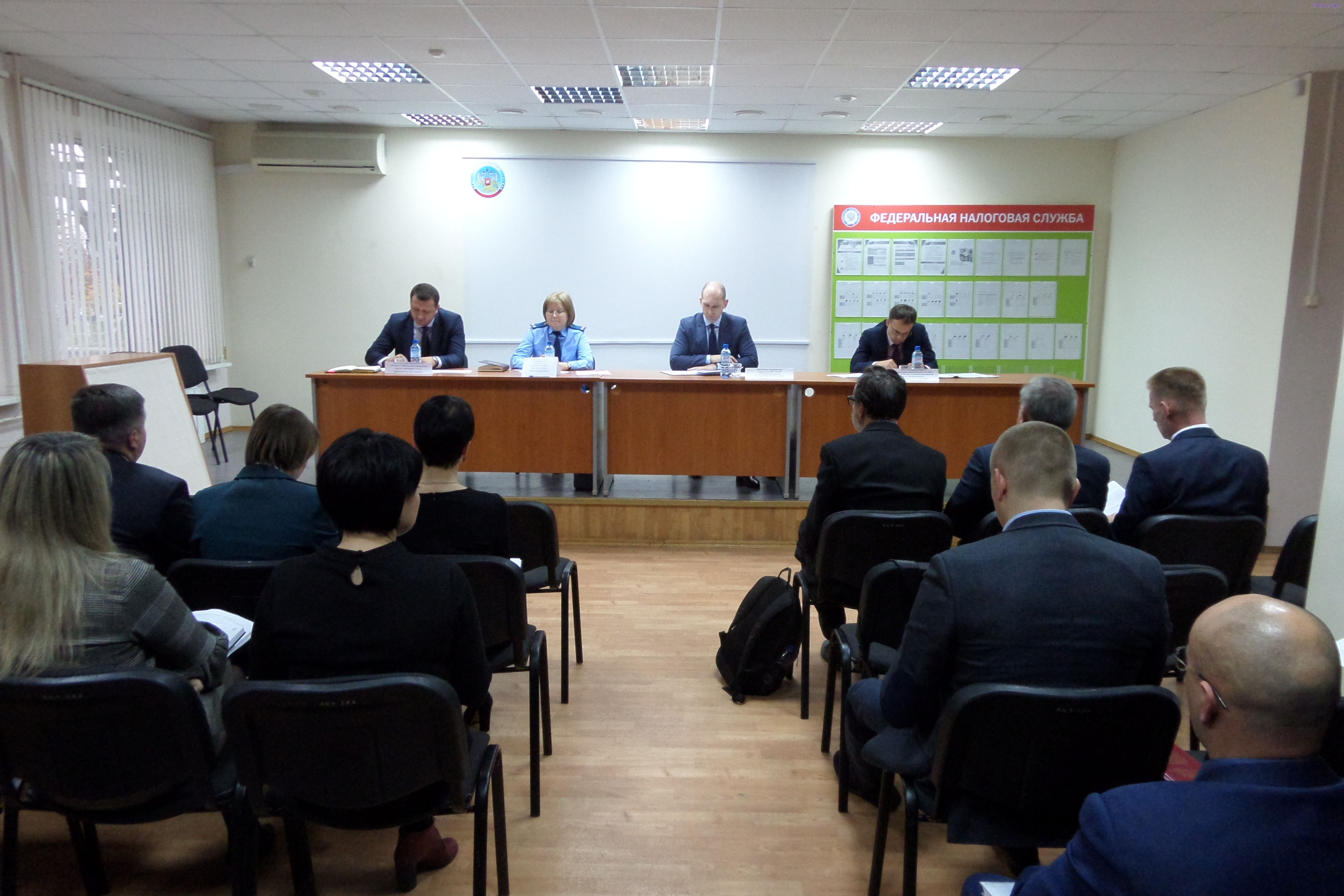 Налоговики и правоохранители совместными усилиями вернули в бюджет области около 1,5 млрд руб