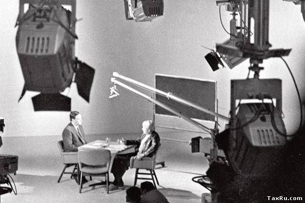 Съемки телепередачи «Очевидное-невероятное», 1982 год. Сергей Капица беседует с академиком Аркадием Мигдалом rep_262_054.jpg Фото: РИА Новости
